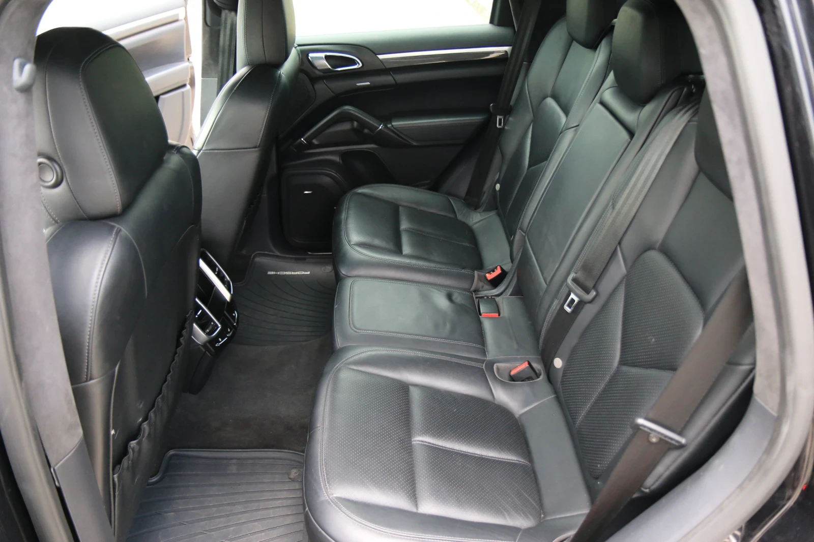 Porsche Cayenne, снимка 11 - Автомобили и джипове - 54664051