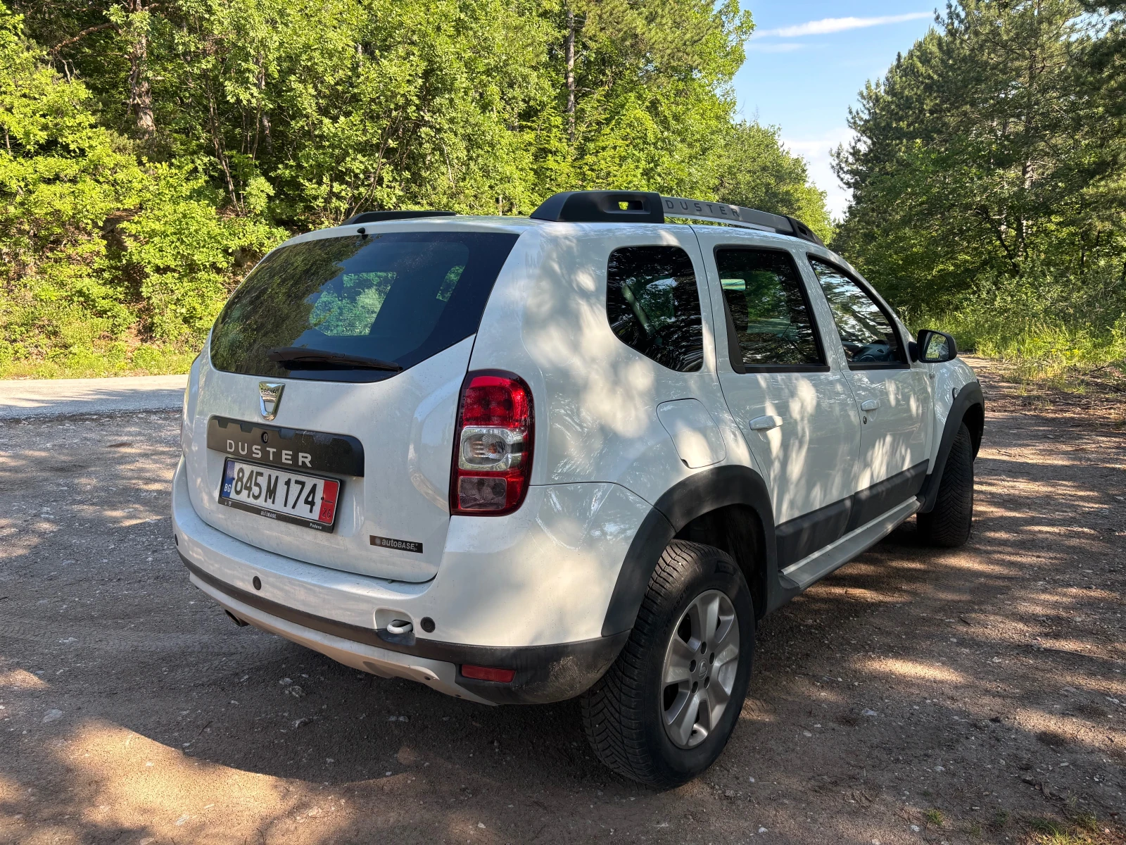 Dacia Duster 1.5 DCI, снимка 3 - Автомобили и джипове - 54682812