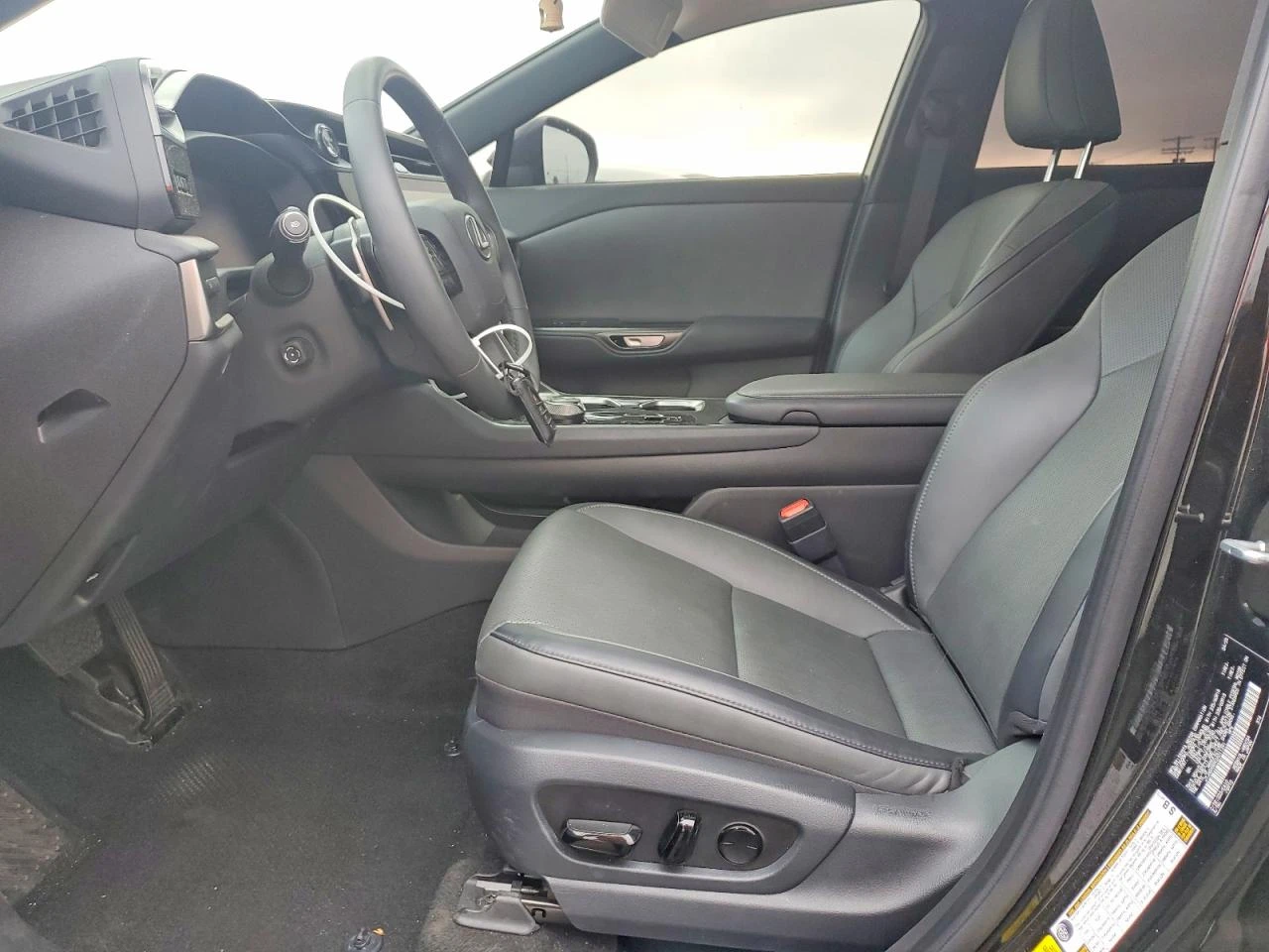 Lexus RZ 300e Premium FWD, снимка 7 - Автомобили и джипове - 55121510