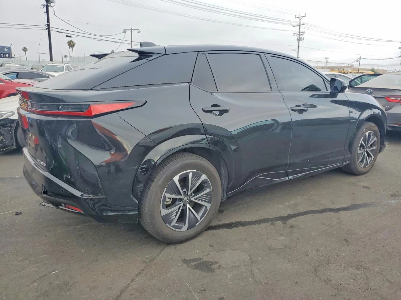 Lexus RZ 300e Premium FWD, снимка 4 - Автомобили и джипове - 55121510