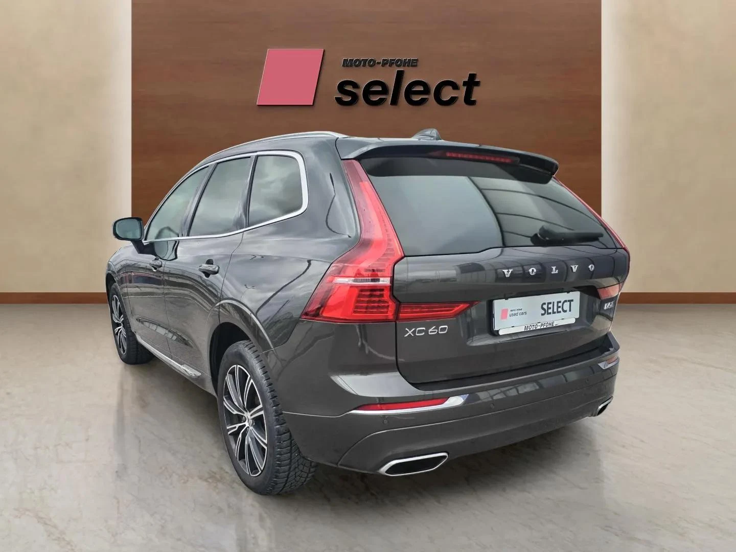 Volvo XC60 2.0 D5, снимка 7 - Автомобили и джипове - 56239454