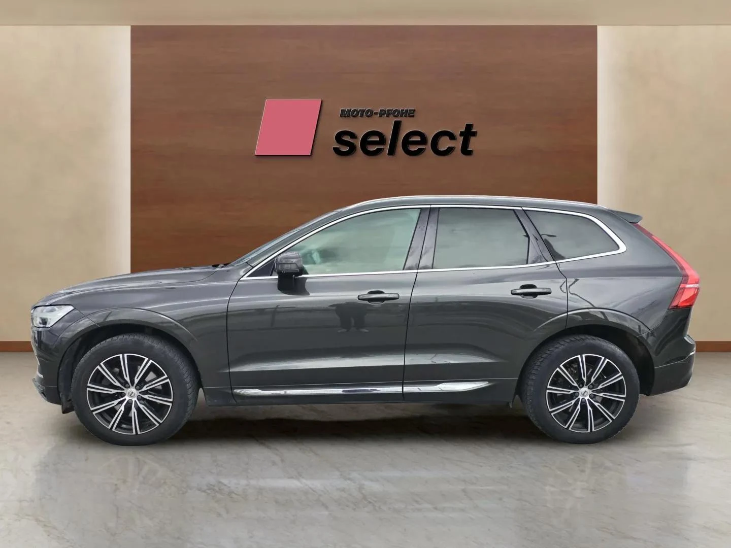 Volvo XC60 2.0 D5, снимка 8 - Автомобили и джипове - 56239454