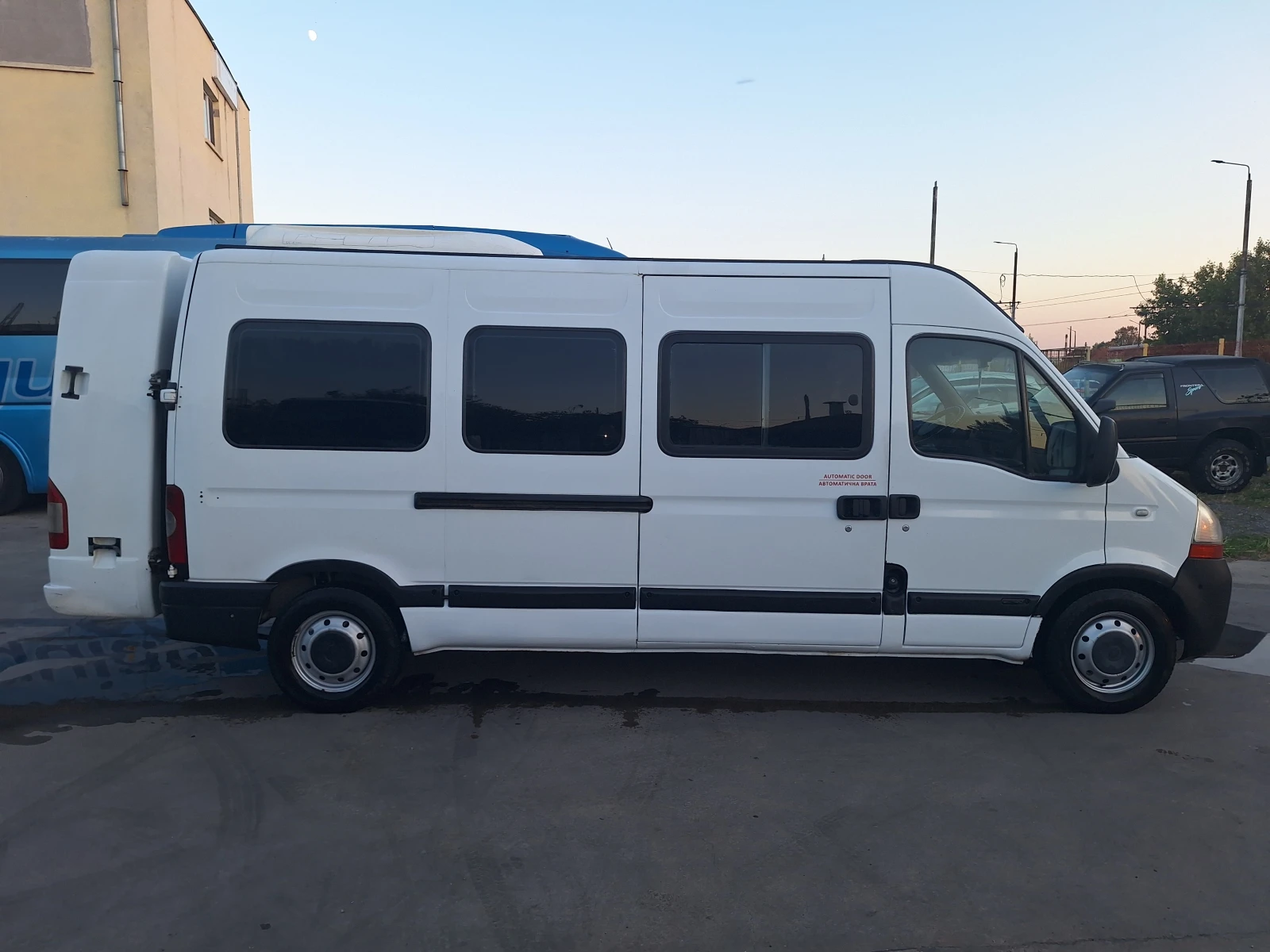 Renault Master, снимка 4 - Бусове и автобуси - 56624965