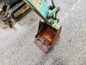 Багер Kobelco НОВ ВНОС 2.5 ТОНА, Кабина, Джойстици  , снимка 9