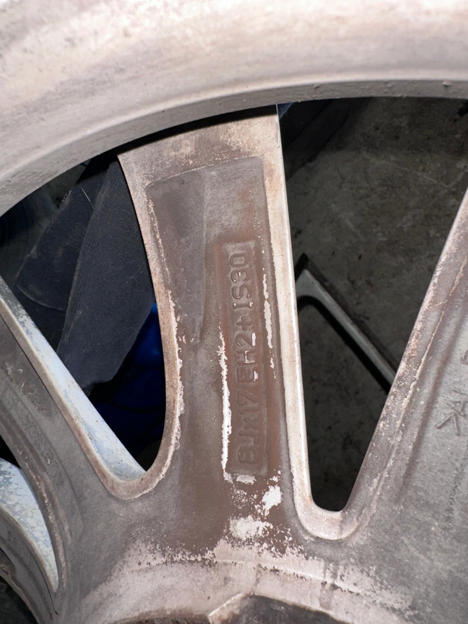 ���� � ������ 225/45R17 | Mobile.bg � ����������� 4