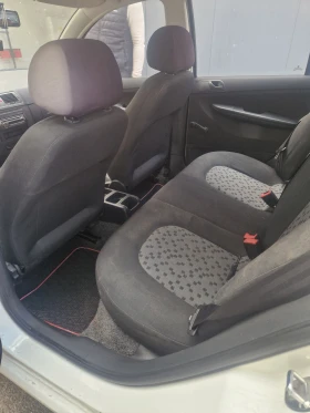 Skoda Fabia ЧИСТО НОВА , снимка 8