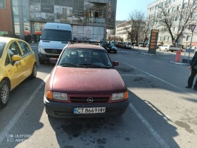 Opel Astra Комби, снимка 1