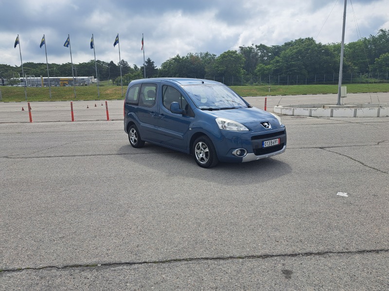 Peugeot Partner 1.6HDI, снимка 7 - Автомобили и джипове - 45978338