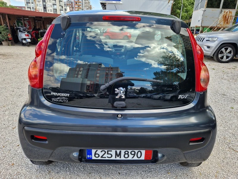 Peugeot 107 1.0i/климатик, снимка 6 - Автомобили и джипове - 46457171