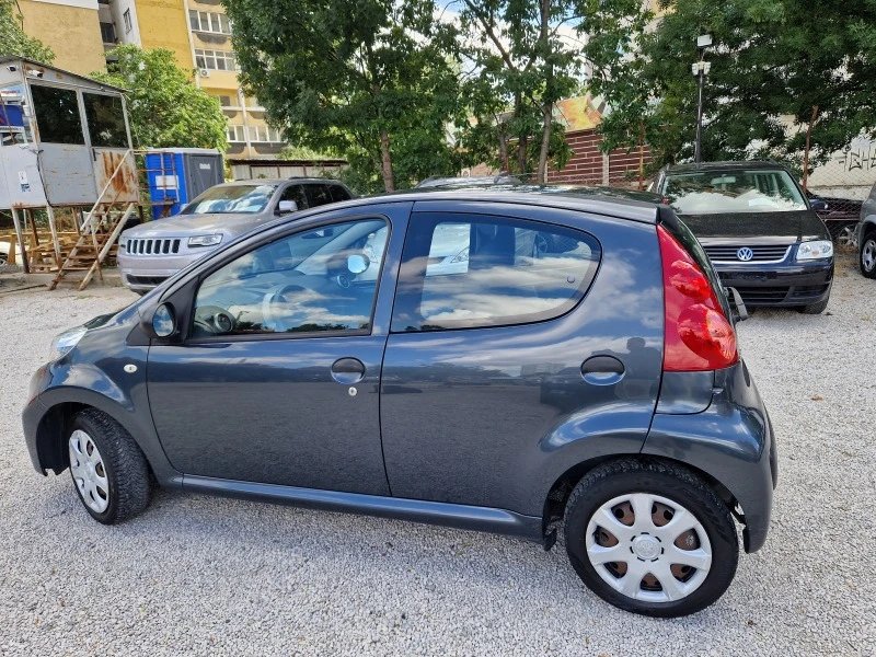 Peugeot 107 1.0i/климатик, снимка 8 - Автомобили и джипове - 46457171