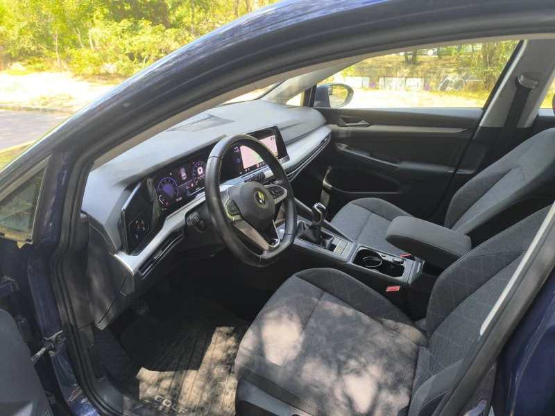 VW Golf Golf VIII Lim. Life, снимка 8 - Автомобили и джипове - 52556394