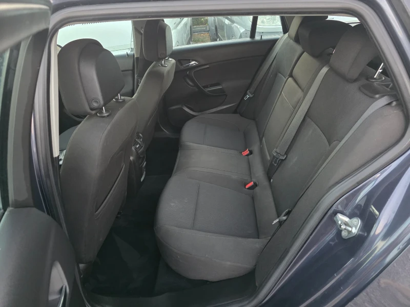 Opel Insignia 2.0cdti, снимка 13 - Автомобили и джипове - 51800356
