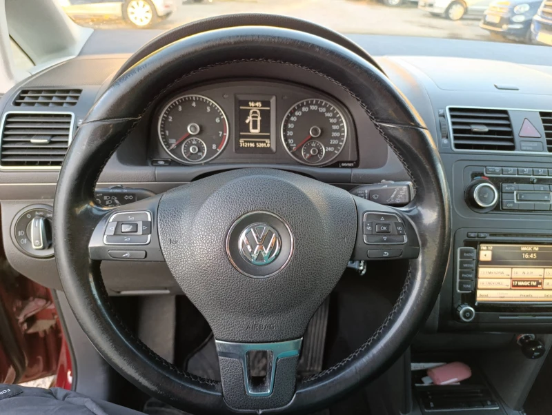 VW Touran Cross, снимка 11 - Автомобили и джипове - 52341537