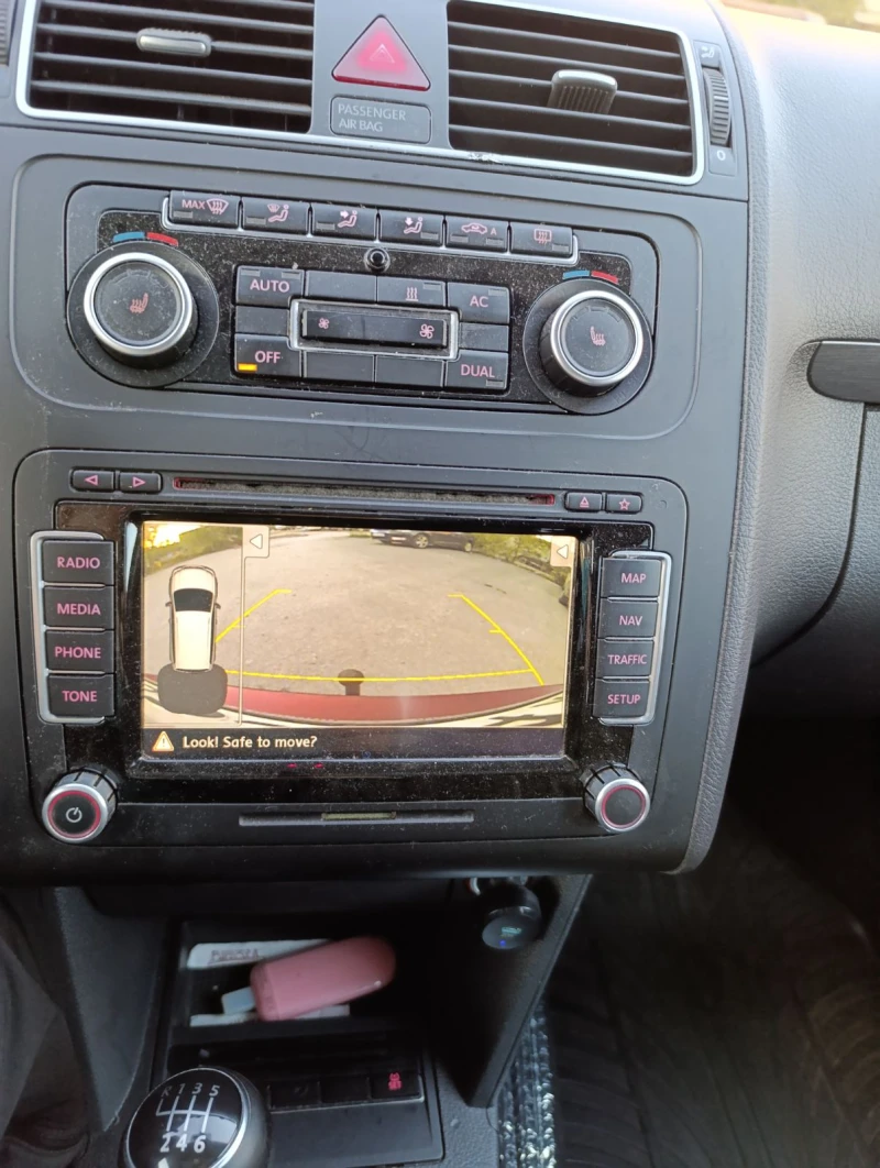 VW Touran Cross, снимка 6 - Автомобили и джипове - 52341537