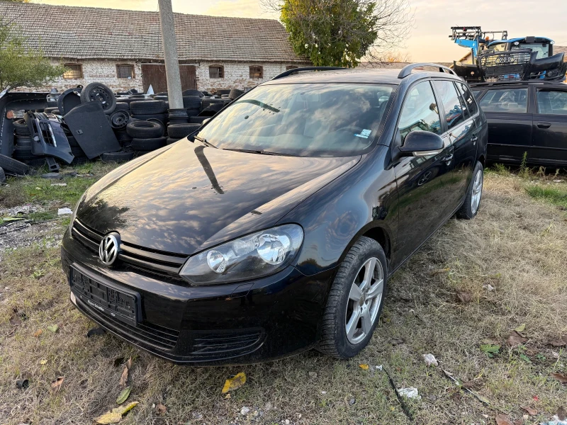 VW Golf 1.6 тди, снимка 3 - Автомобили и джипове - 52354940