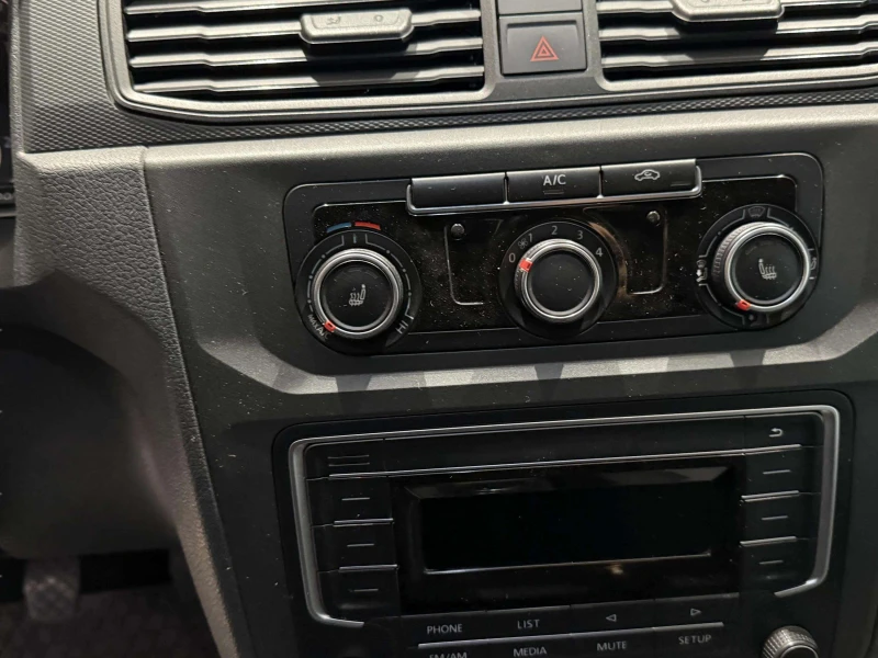 VW Caddy Maxi 2.0 tdi 102hp, снимка 5 - Автомобили и джипове - 52490890