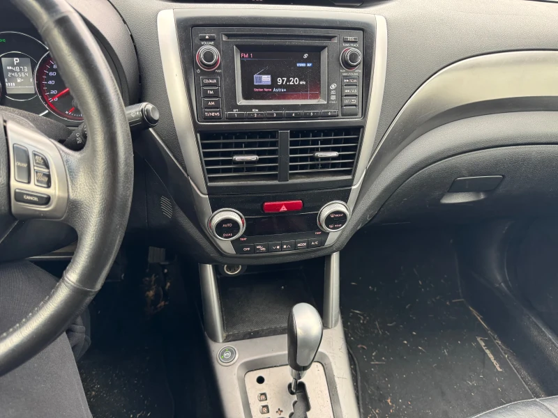 Subaru Forester 2.0I GPL AWD Automatic, снимка 14 - Автомобили и джипове - 52537972