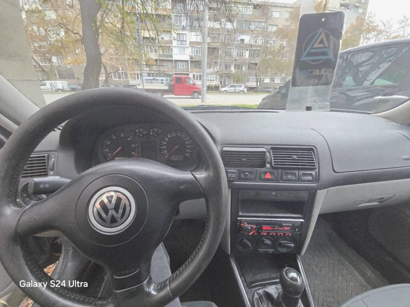 VW Golf 2.0 gt 115, снимка 4 - Автомобили и джипове - 52730228