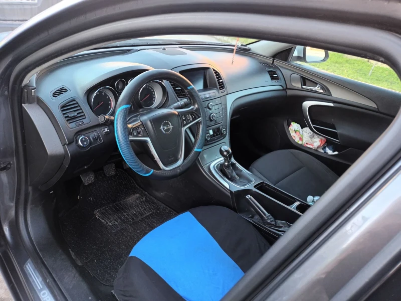 Opel Insignia, снимка 3 - Автомобили и джипове - 53156193