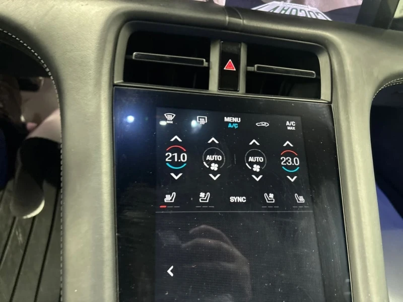 Porsche Taycan  GTS / CARFAX / BOSE / 360 / ОБДУХВАНЕ /, снимка 12 - Автомобили и джипове - 53422343