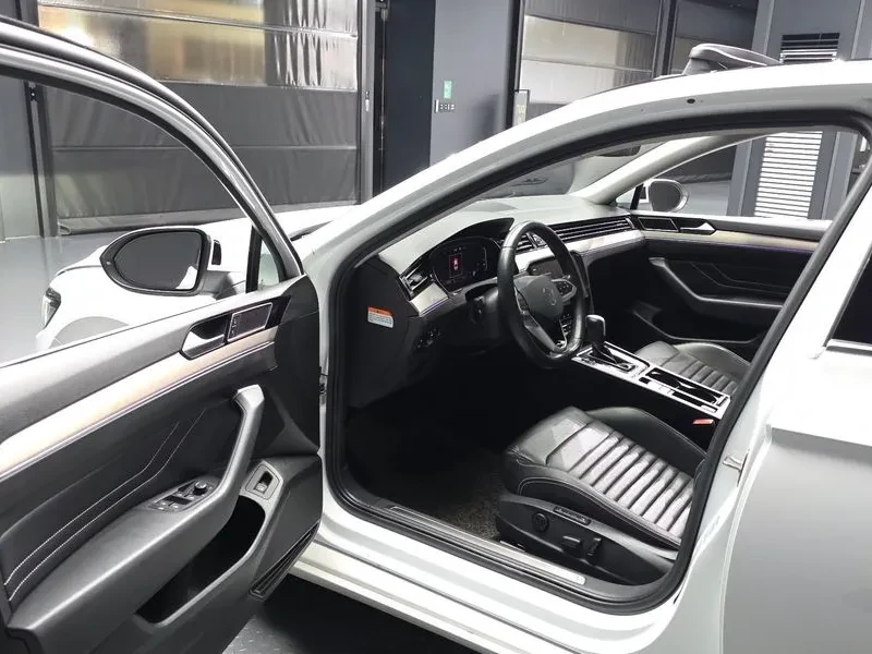 VW Passat 2.0 TDI - САМО 30% АВАНС, снимка 10 - Автомобили и джипове - 55737195