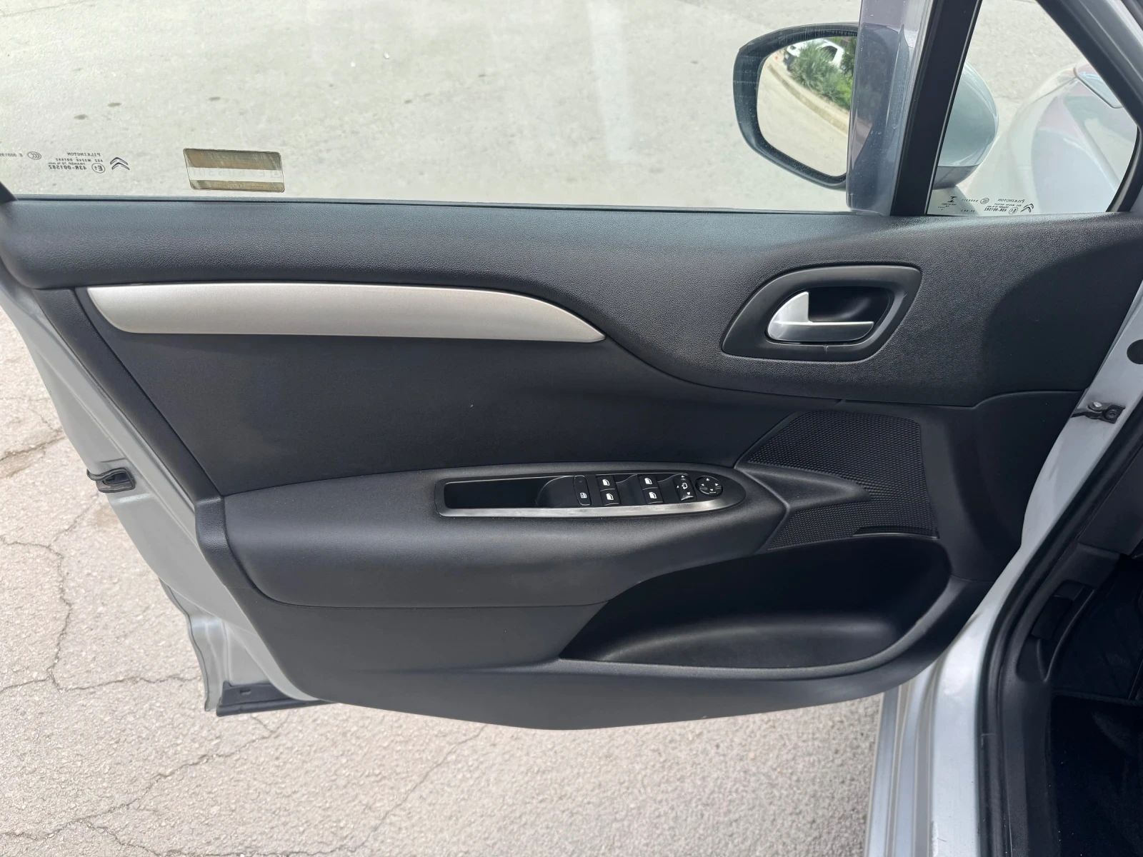 Citroen C4 1.5 HDI - изображение 10