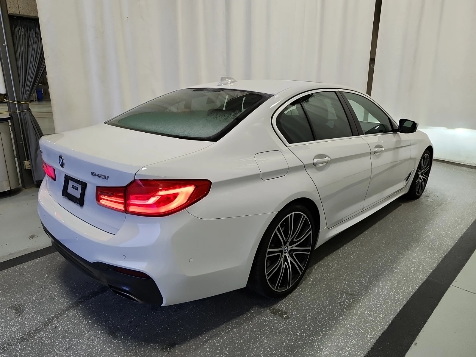 BMW 540 * XDRIVE БЕЗ ПЪРВОНАЧАЛНА ВНОСКА*  - изображение 4