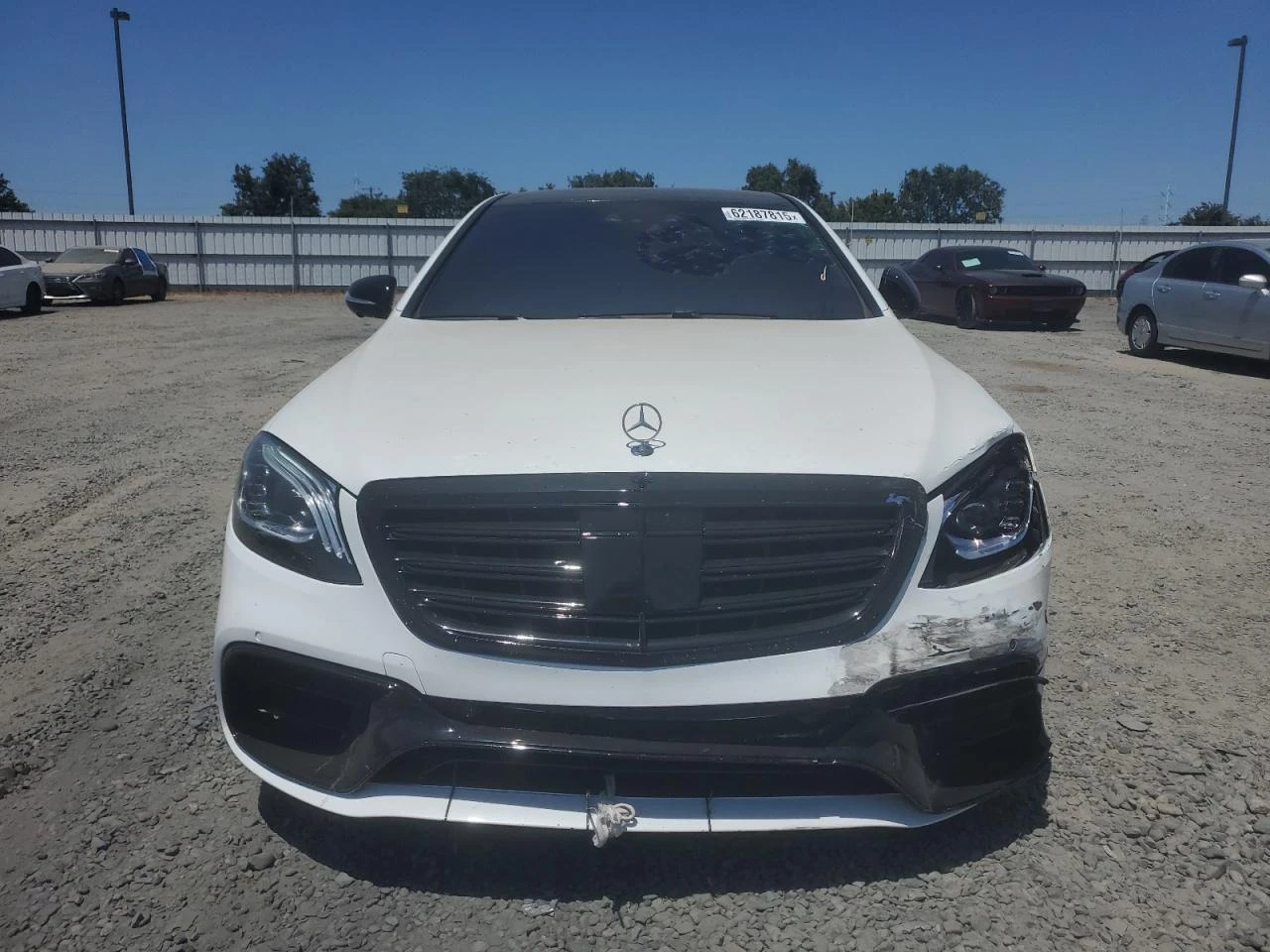 Mercedes-Benz S 63 AMG Обдух* BURMESTER* Нощ.виждане* Пано* Масаж* FULL*  - изображение 2