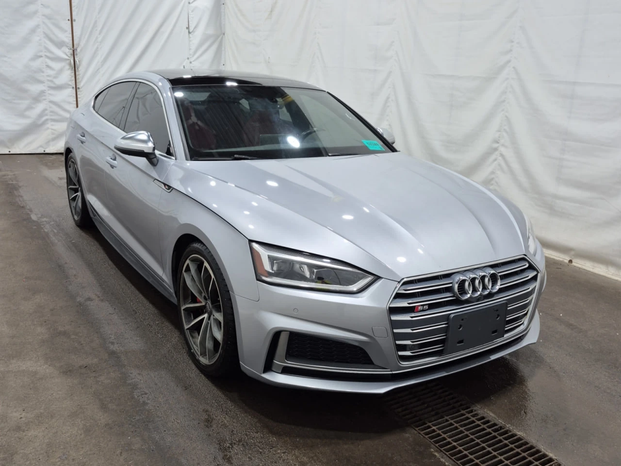Audi S5 * АВТО КРЕДИТ* ЦЕНА ДО БГ * CARFAX *  - изображение 2