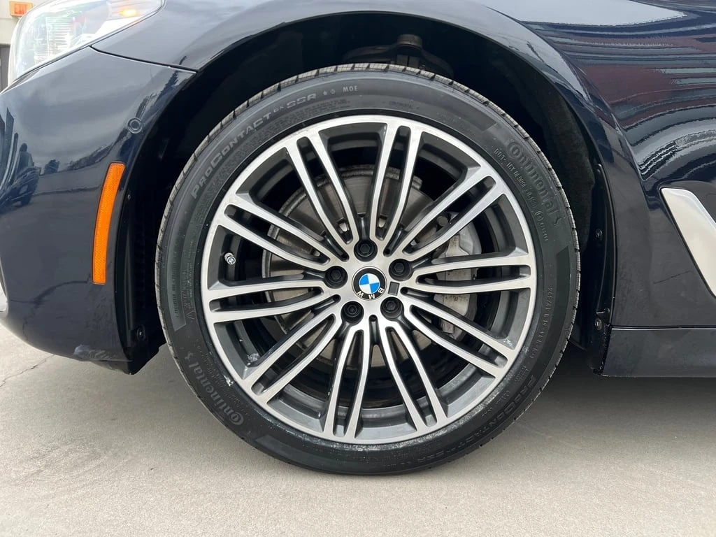 BMW 530 * i xDrive * CARFAX *    | Mobile.bg   2