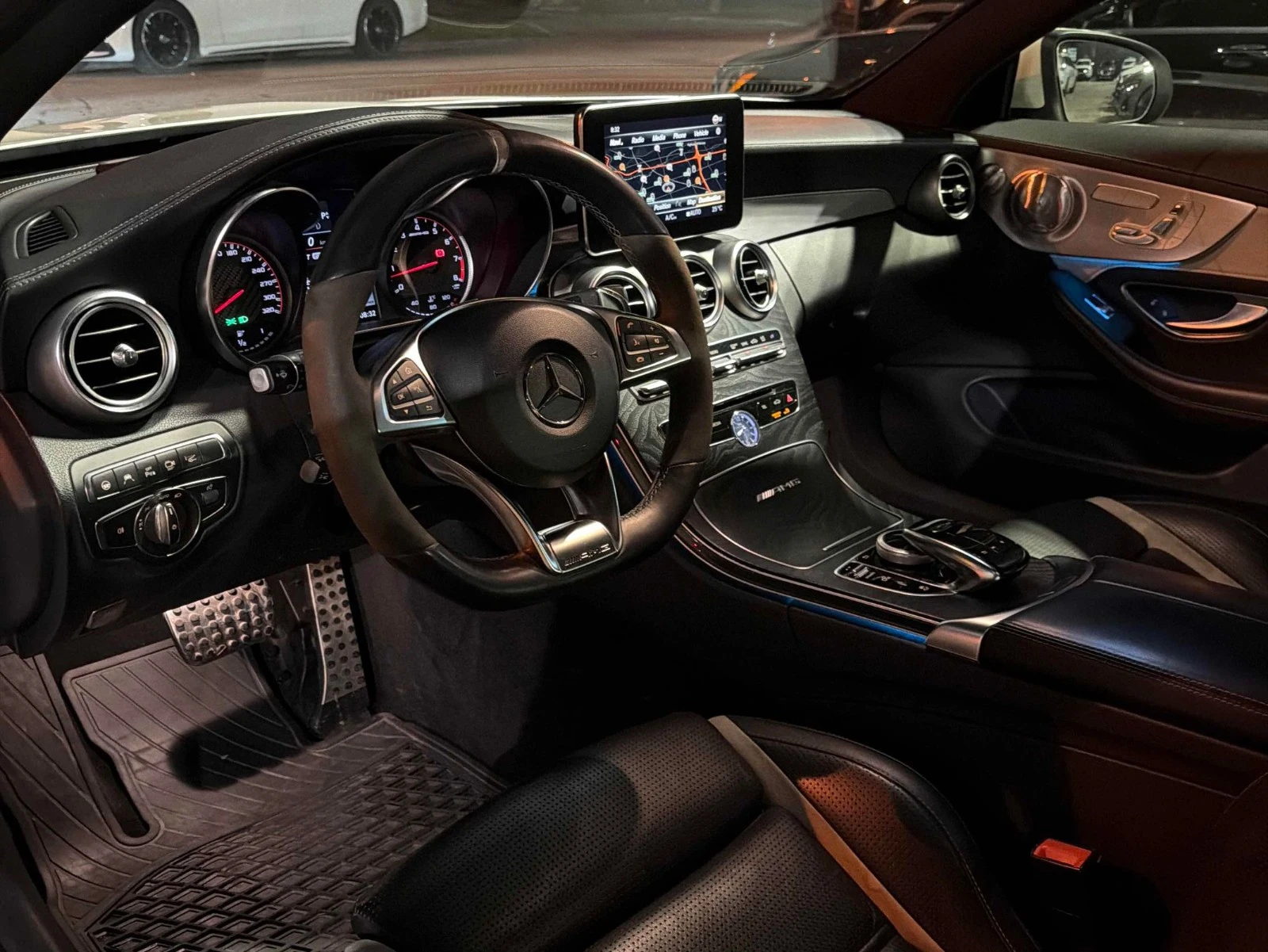 Mercedes-Benz C 63 AMG S CARFAX    | Mobile.bg   11