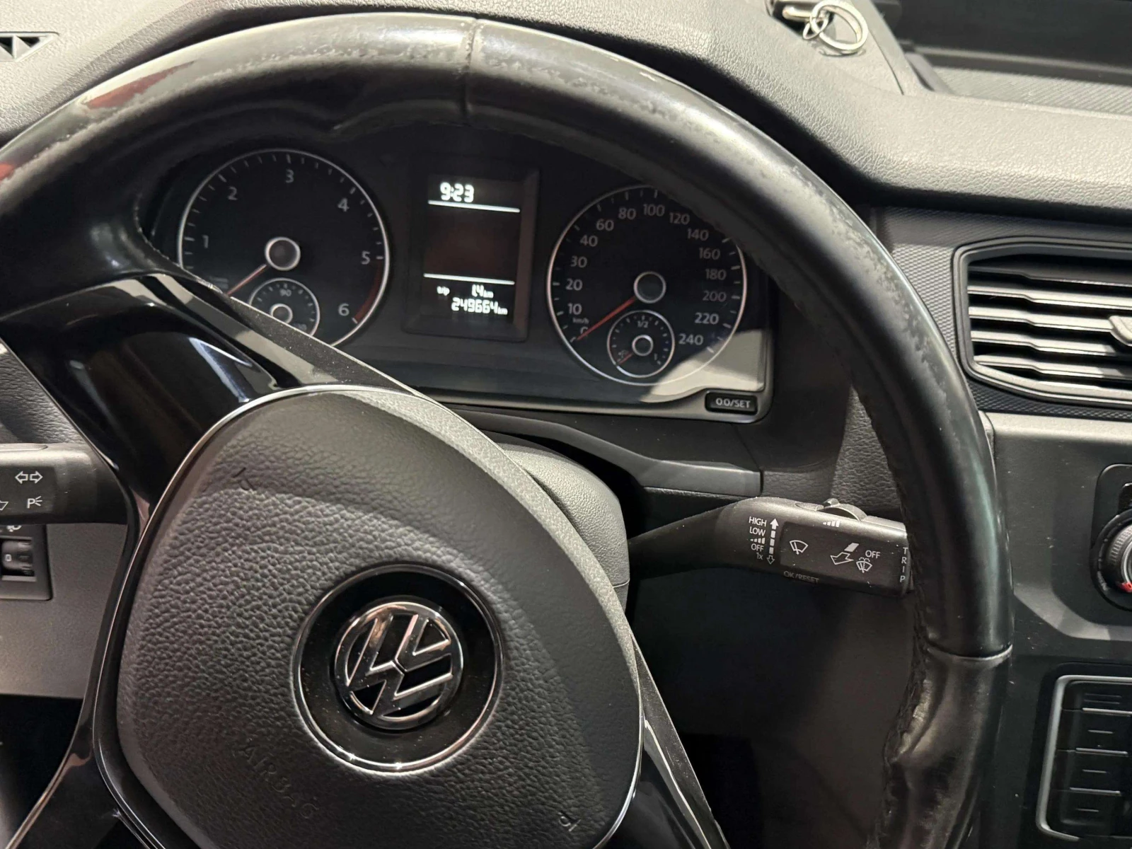 VW Caddy Maxi 2.0 tdi 102hp - изображение 4