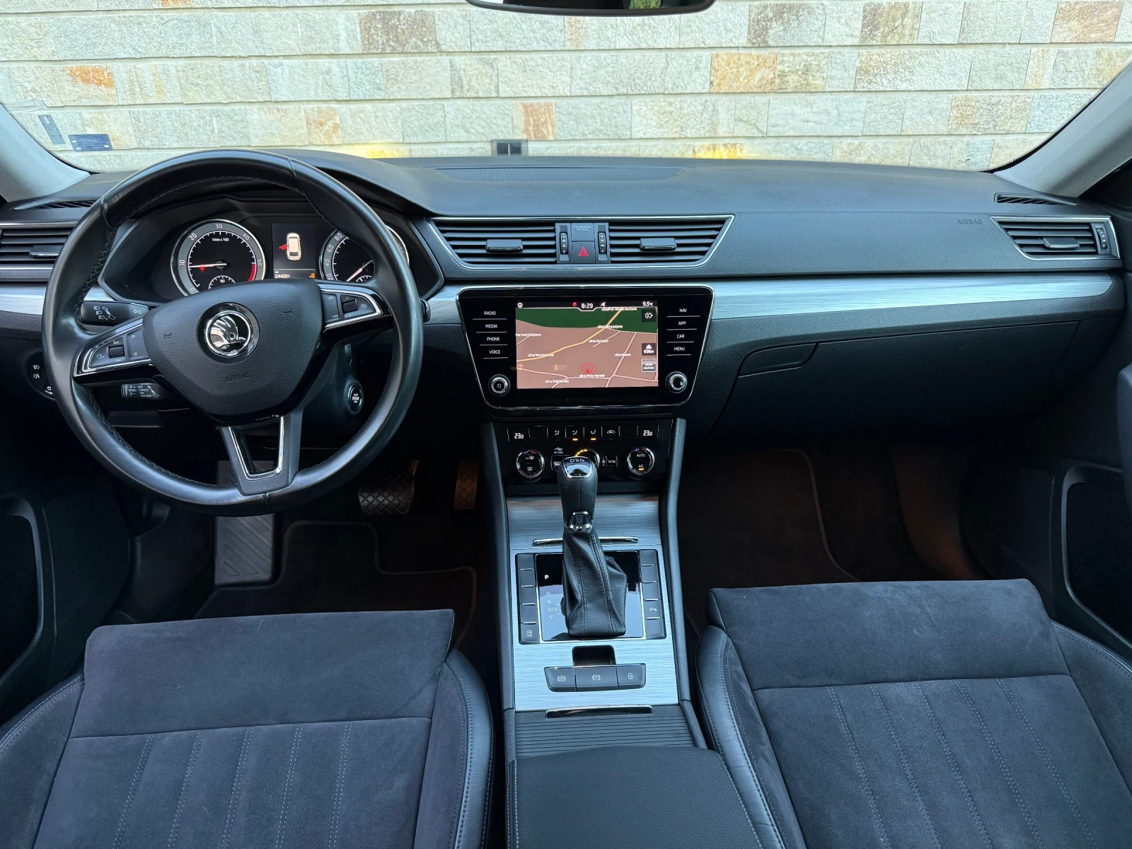 Skoda Superb 2.0TDI 150кс Фейслифт 2020 - изображение 10