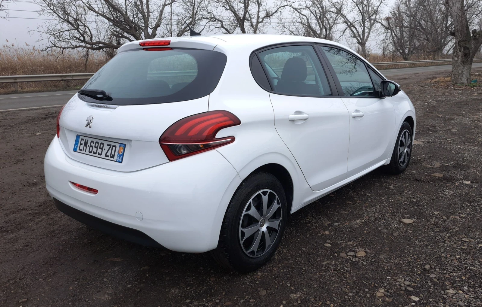 Peugeot 208 1.6 BLUE HDI | Mobile.bg � ����������� 6
