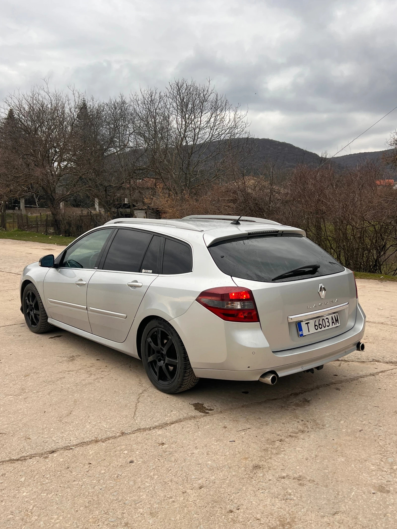 Renault Laguna 2.0DCI 4control, снимка 2 - Автомобили и джипове - 54016353