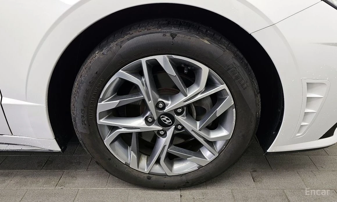 Hyundai Sonata, снимка 5 - Автомобили и джипове - 54039371