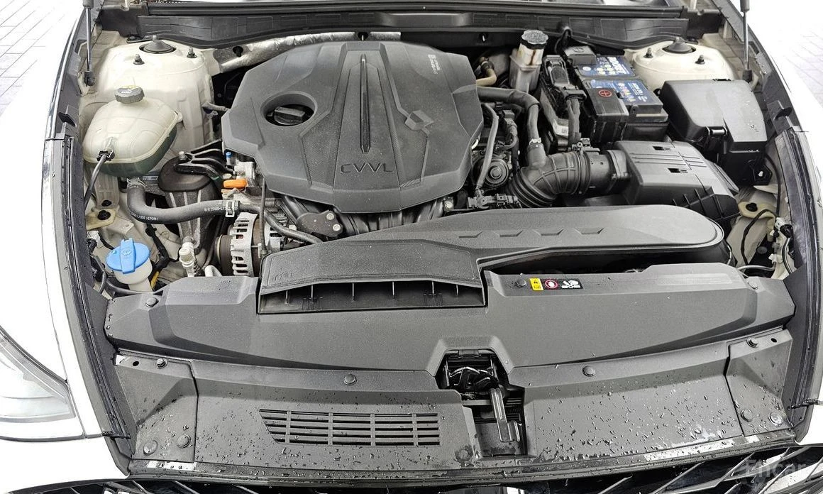 Hyundai Sonata, снимка 6 - Автомобили и джипове - 54039371