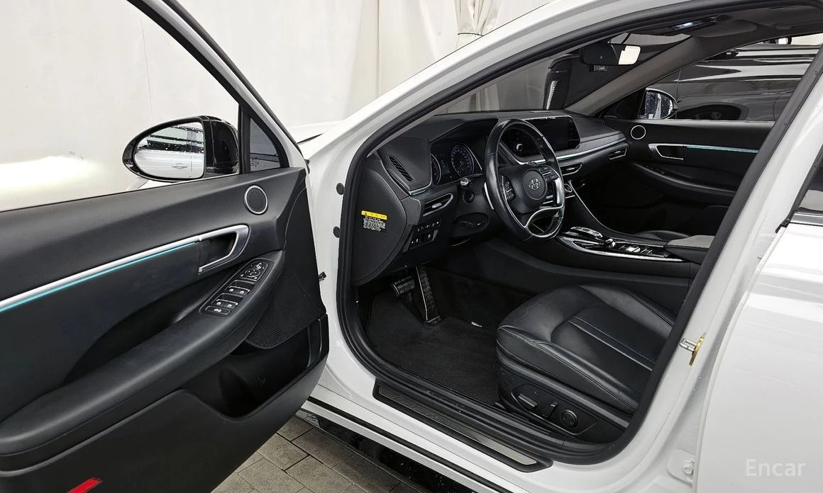 Hyundai Sonata, снимка 10 - Автомобили и джипове - 54039371