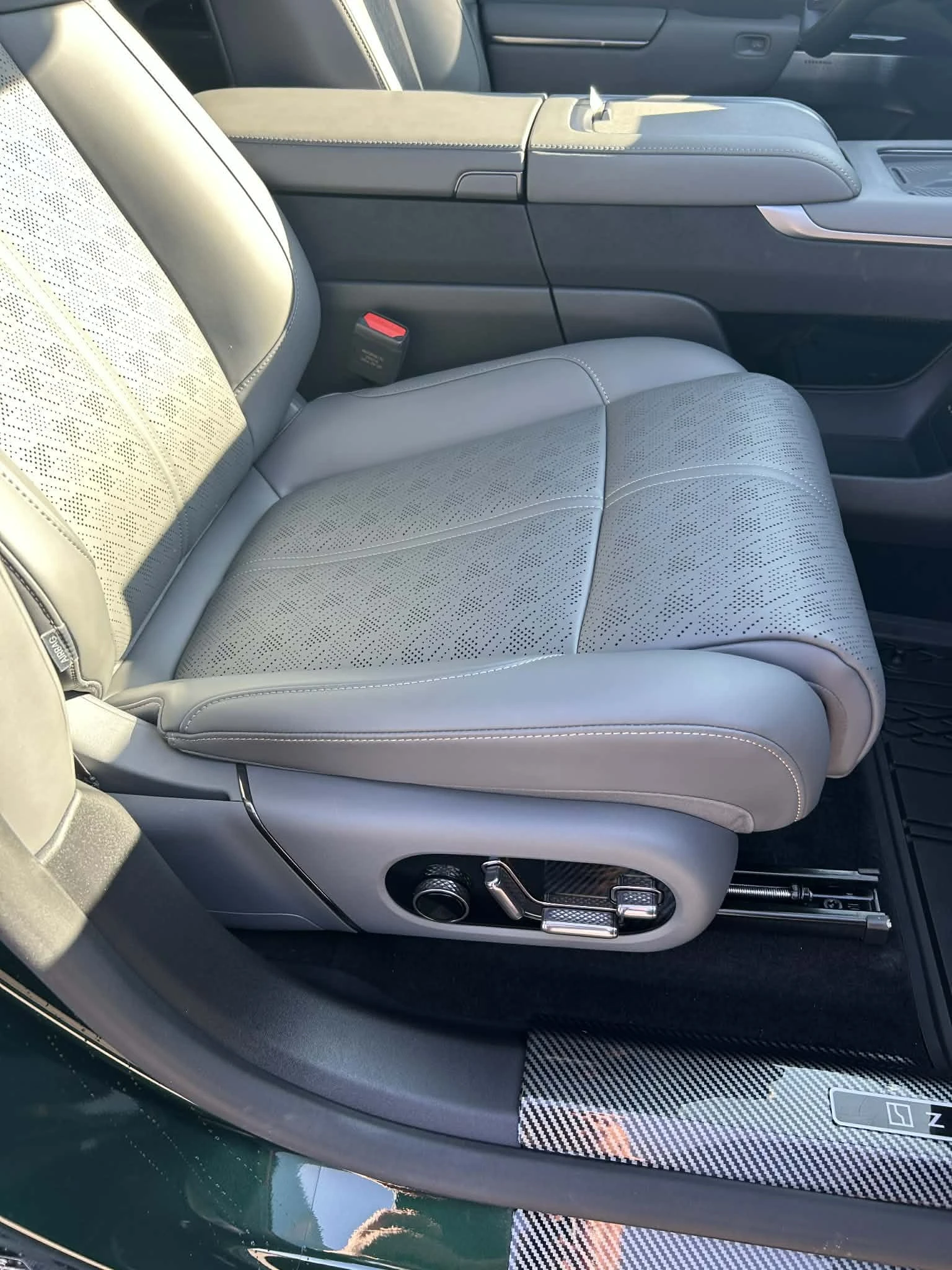 Zeekr 7X, снимка 16 - Автомобили и джипове - 54220821