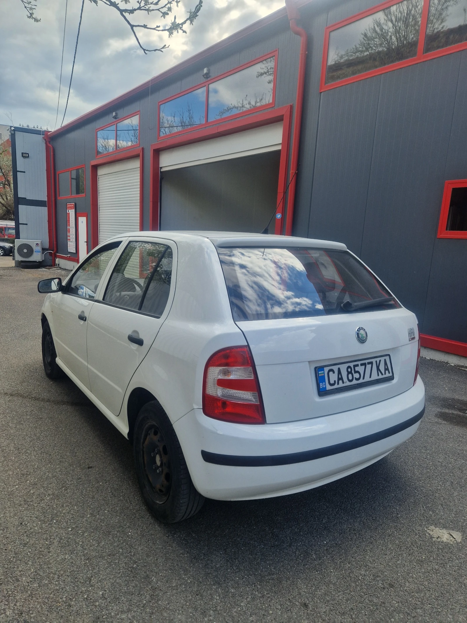 Skoda Fabia ЧИСТО НОВА , снимка 4 - Автомобили и джипове - 54294047