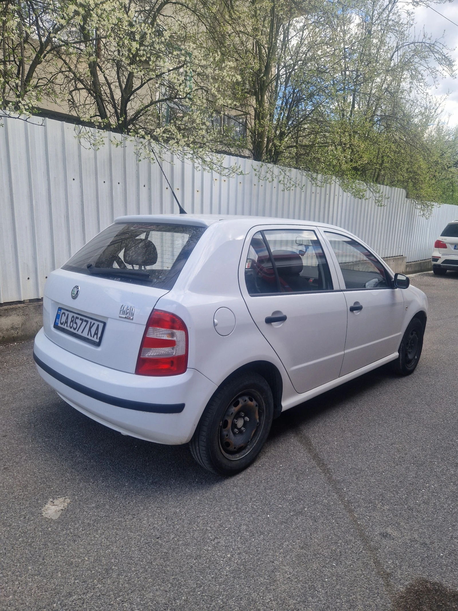 Skoda Fabia ЧИСТО НОВА , снимка 3 - Автомобили и джипове - 54294047