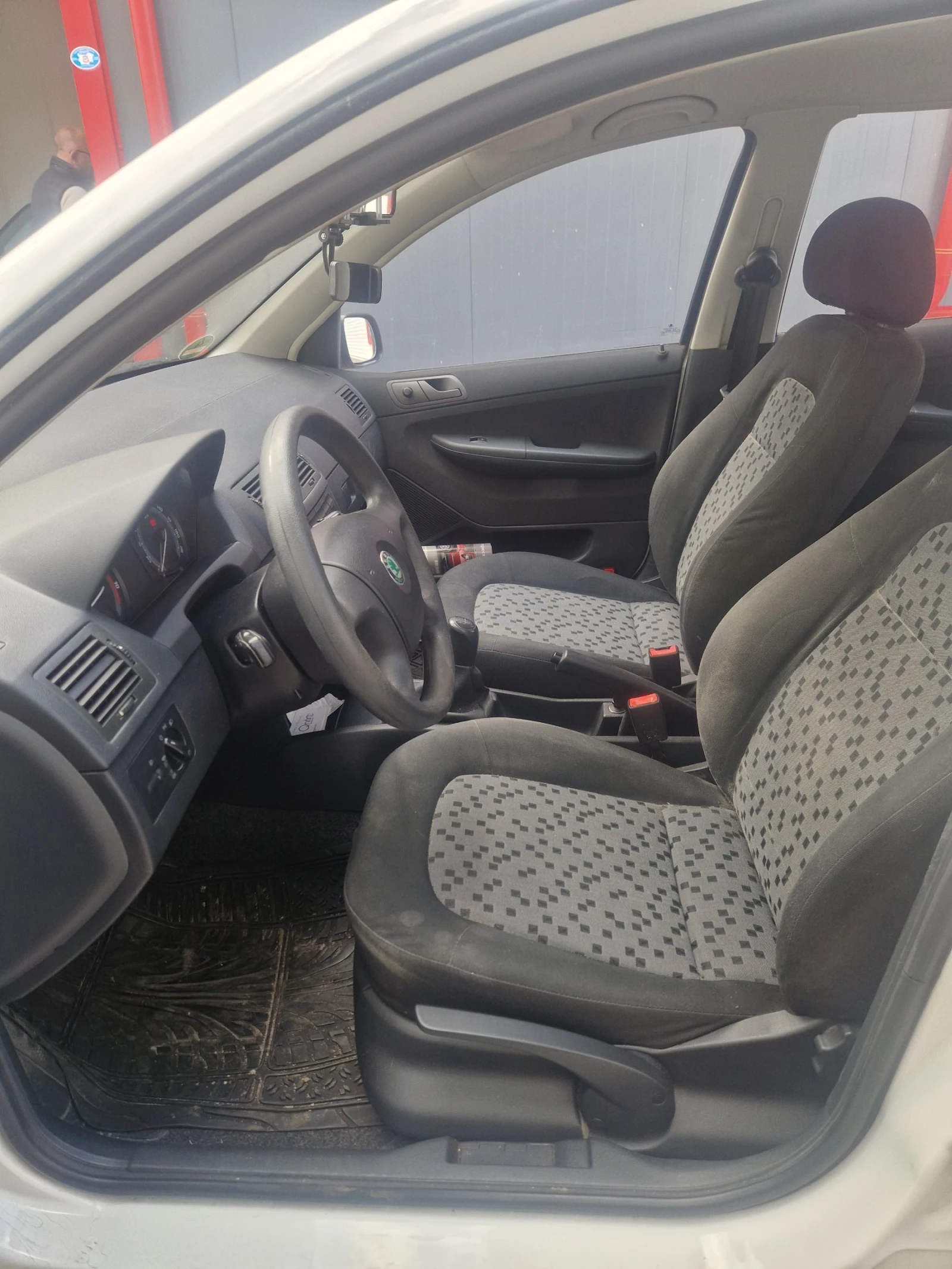 Skoda Fabia ЧИСТО НОВА , снимка 7 - Автомобили и джипове - 54294047