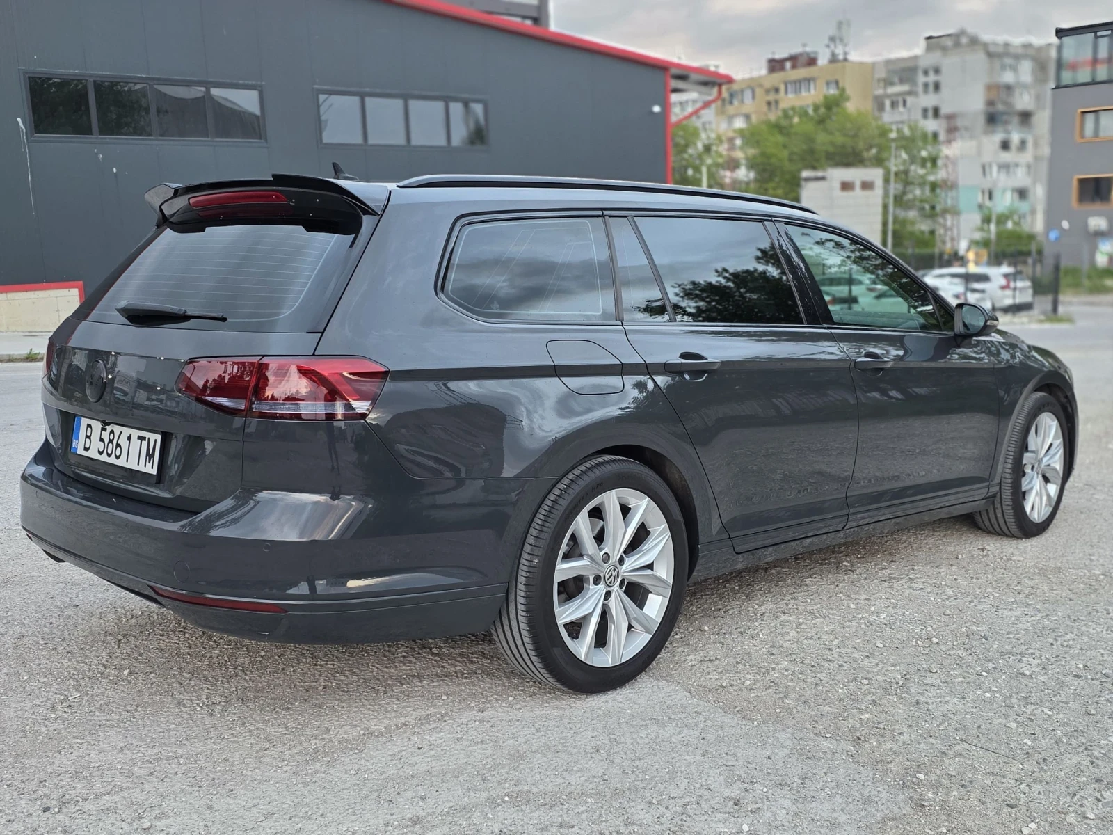 VW Passat 2.0, снимка 6 - Автомобили и джипове - 54587952