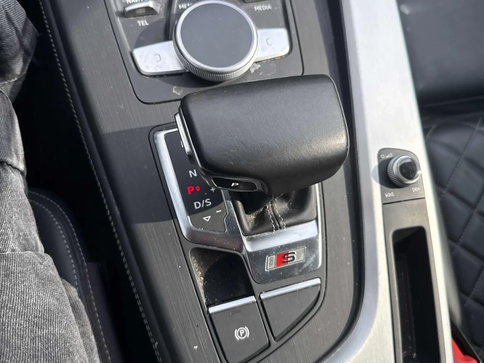 Audi S5 Technik * Keyless * CARFAX * АВТО КРЕДИТ * , снимка 14 - Автомобили и джипове - 54796228