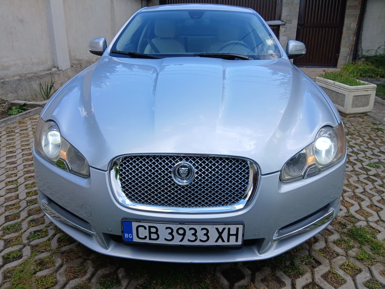 Jaguar Xf 4.2i-V8-300ps, .УНИКАТ!!!!, снимка 3 - Автомобили и джипове - 55300190