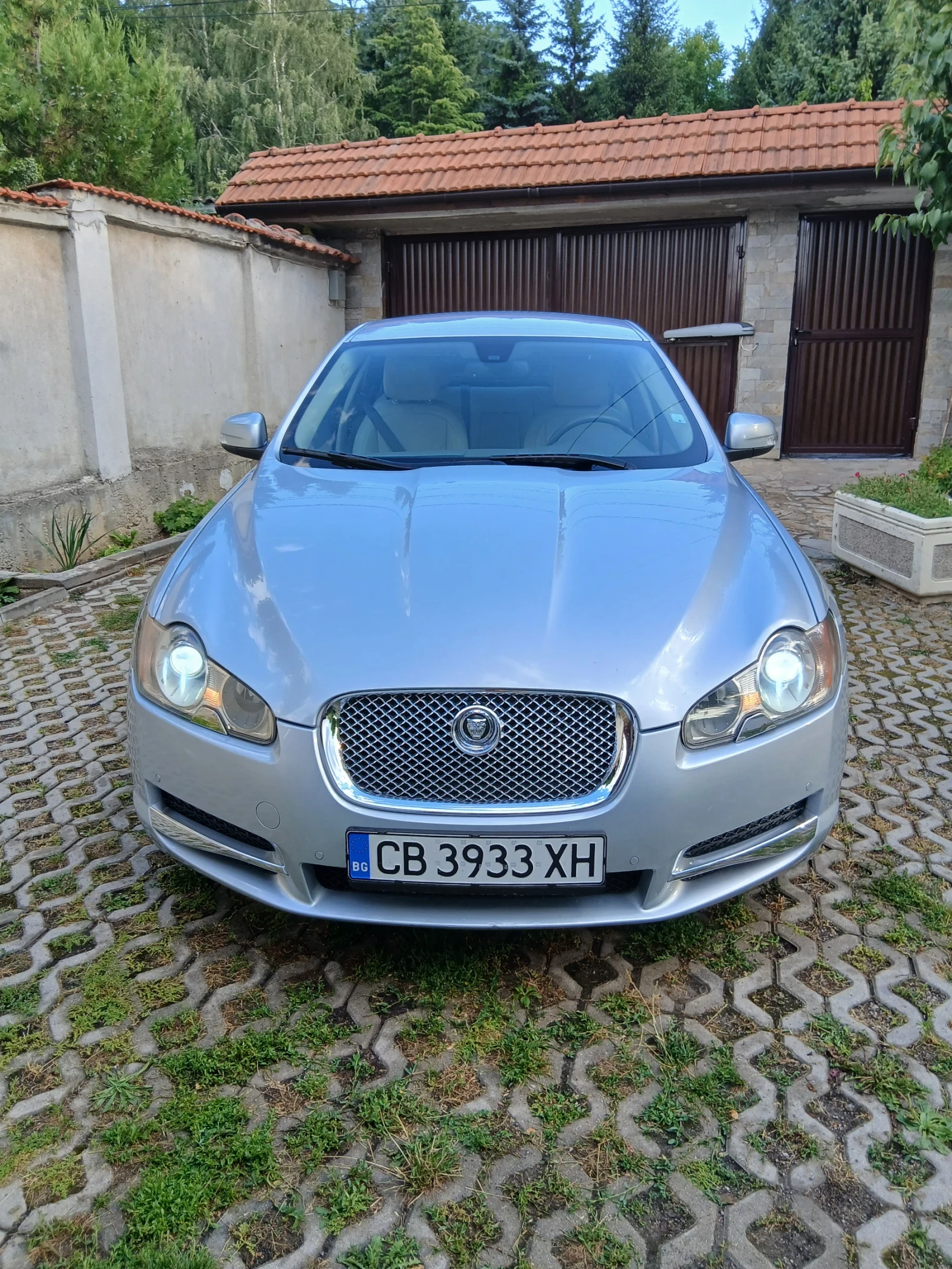 Jaguar Xf 4.2i-V8-300ps, .УНИКАТ!!!!, снимка 8 - Автомобили и джипове - 55300190