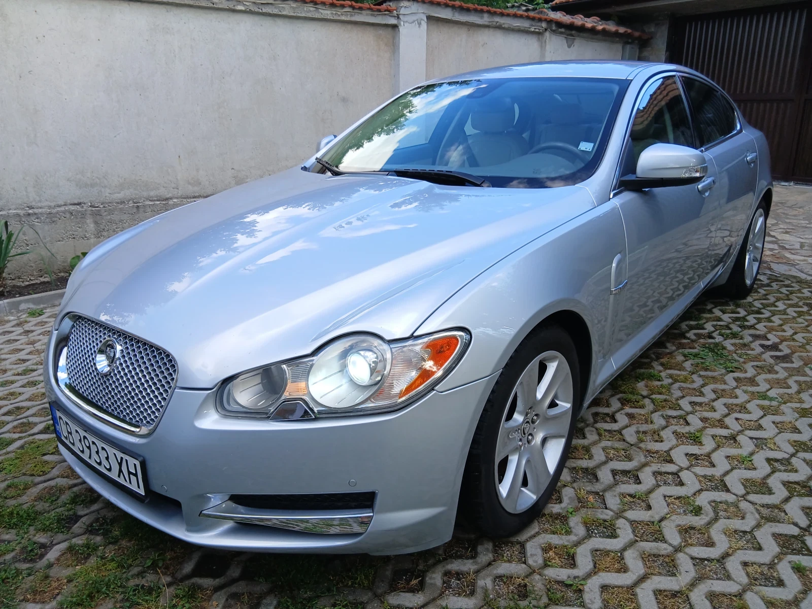 Jaguar Xf 4.2i-V8-300ps, .УНИКАТ!!!!, снимка 2 - Автомобили и джипове - 55300190
