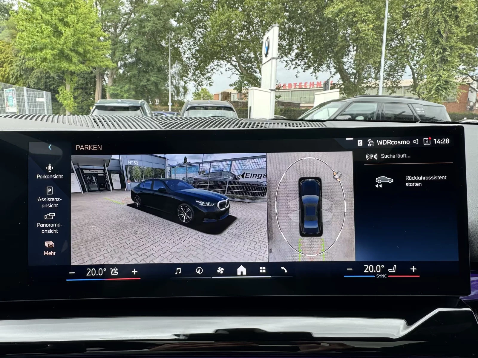 BMW 520 d/190HP/xDRIVE/SPORT/ОБДУХВАНЕ/H&K/360/PANO/666z, снимка 13 - Автомобили и джипове - 55484555