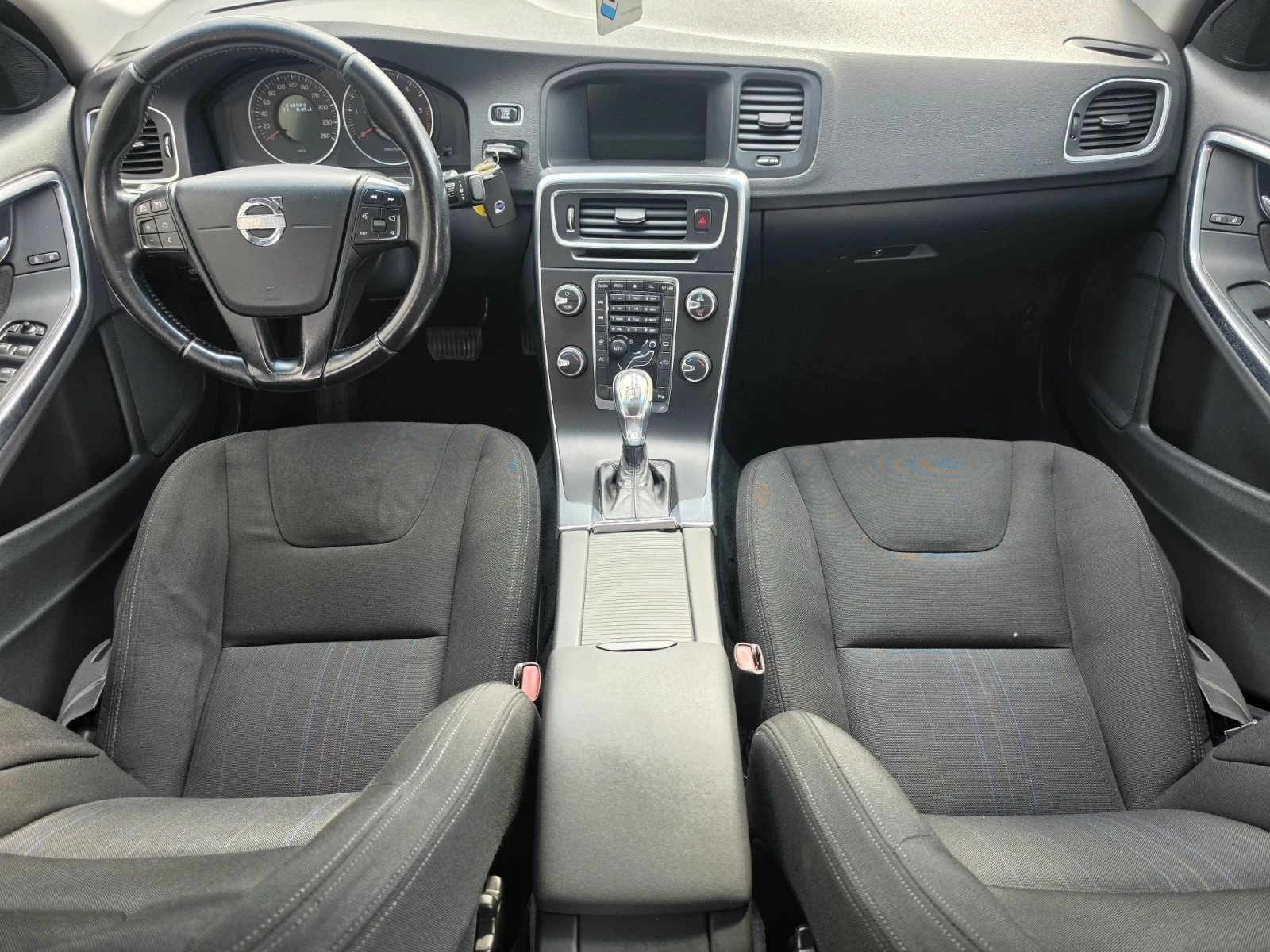 Volvo S60 2.0/136 коня, снимка 12 - Автомобили и джипове - 55666731