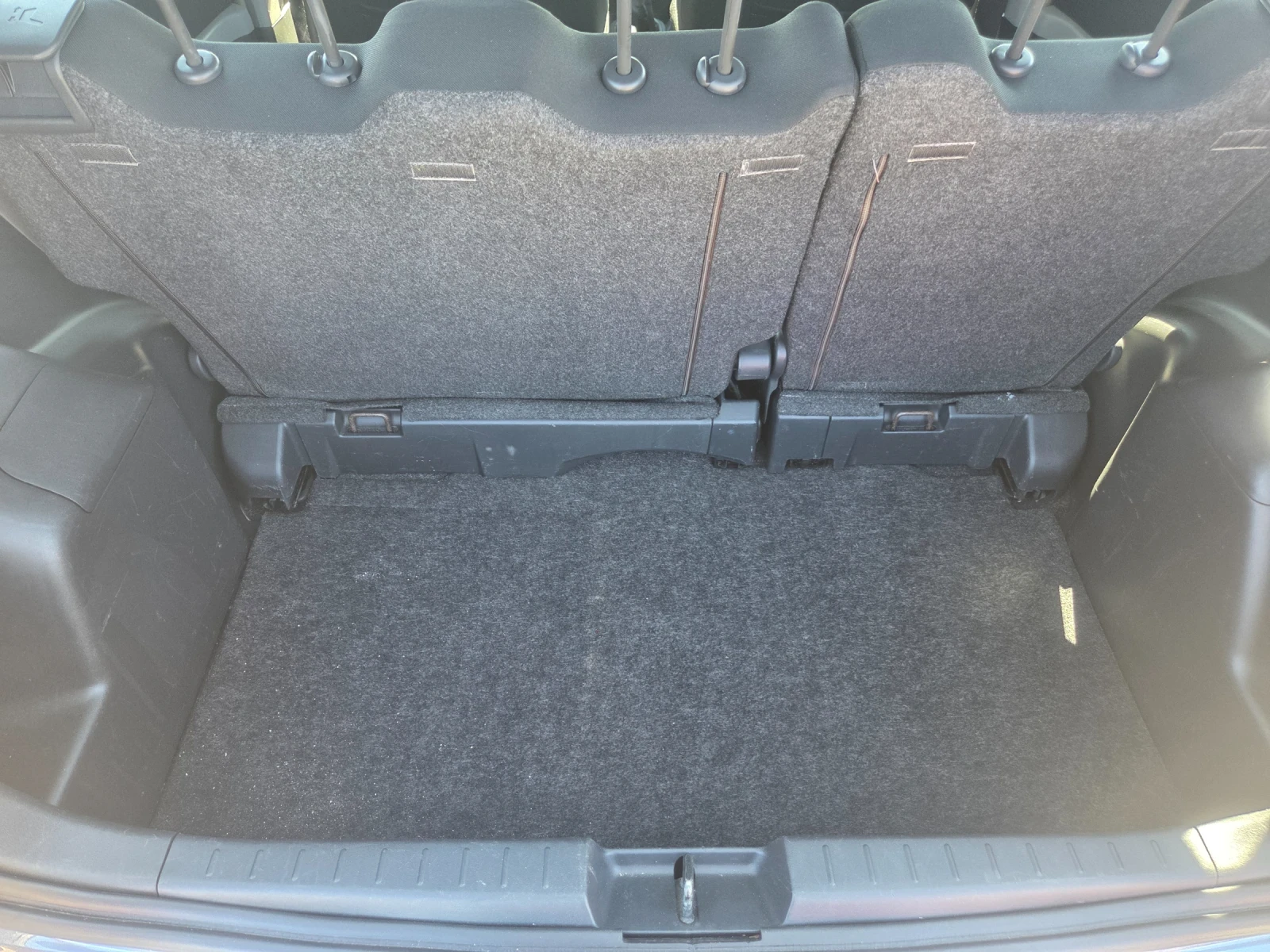Toyota Yaris 1.33     101кс, снимка 14 - Автомобили и джипове - 55675948